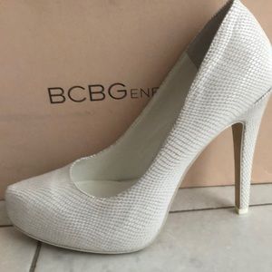 COPY - BCBG - Parade leather platform heel